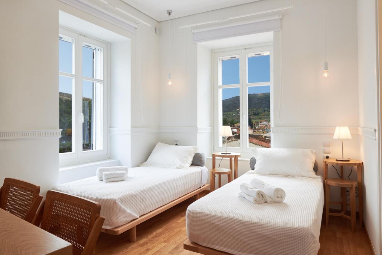Galaxidaki 1857 Guesthouse Galaxidi ภายนอก รูปภาพ