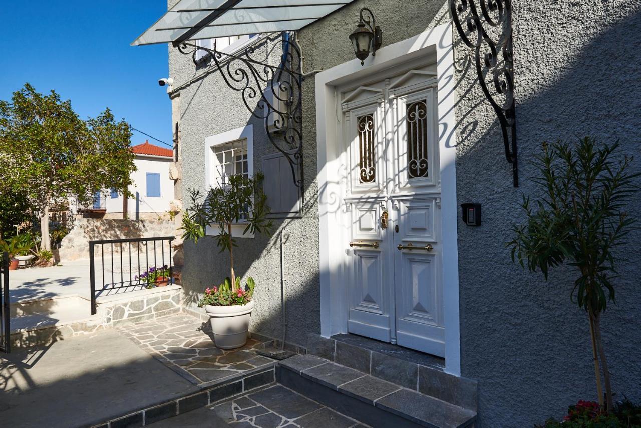 Galaxidaki 1857 Guesthouse Galaxidi ภายนอก รูปภาพ