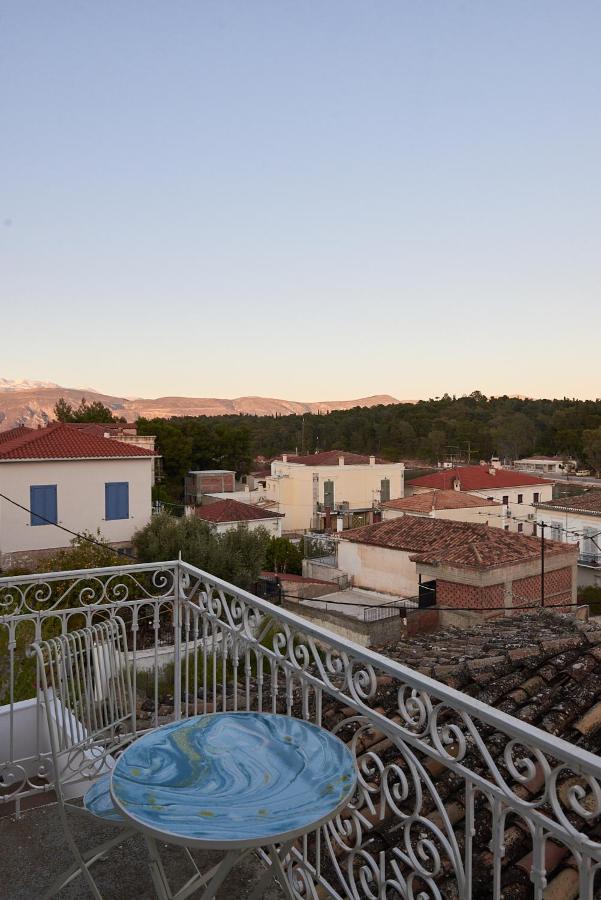Galaxidaki 1857 Guesthouse Galaxidi ภายนอก รูปภาพ